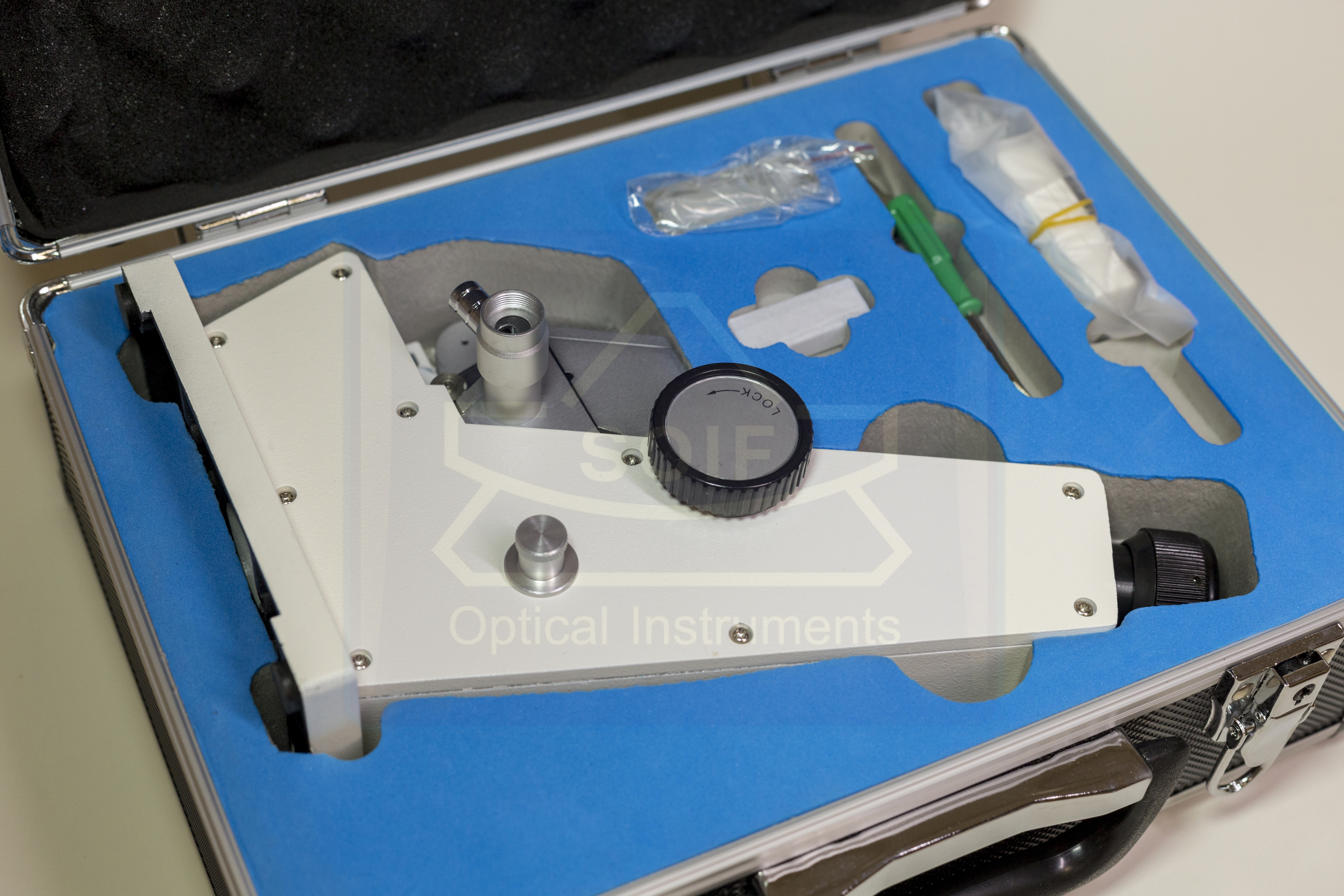 SOIF 2WAJ Analog Masaüstü Abbe Refraktometre -nD: 1.300-1.700/0-95% Brix